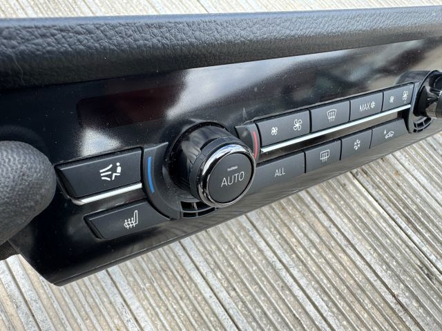 bontott BMW 5 F10 Fűtéskapcsoló (digit klímás)