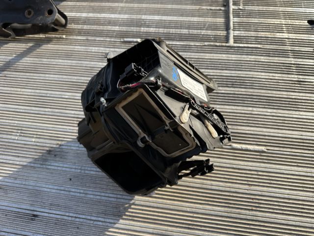 bontott BMW 5 F10 Fűtőmotor (Klímás)