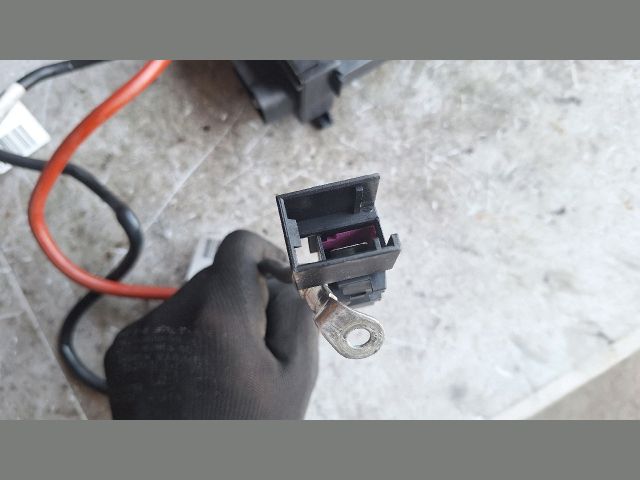 bontott BMW 5 F10 Fűtőradiátor (Elektromos)