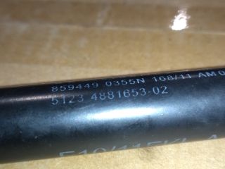 bontott BMW 5 F10 Gázrugós Kitámasztó Teleszkóp Motorháztető Bal