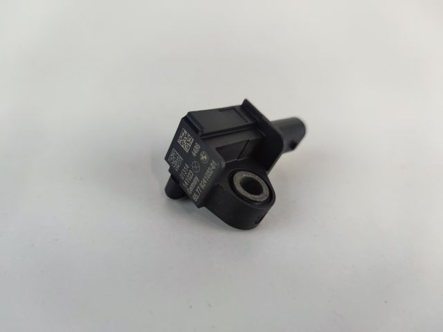 bontott BMW 5 F10 Gyalogosvédelmi Rendszer Érzékelő