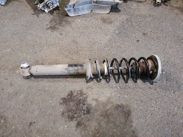 bontott BMW 5 F10 Hátsó Gólyaláb (Lengécsillapító, Rugó)