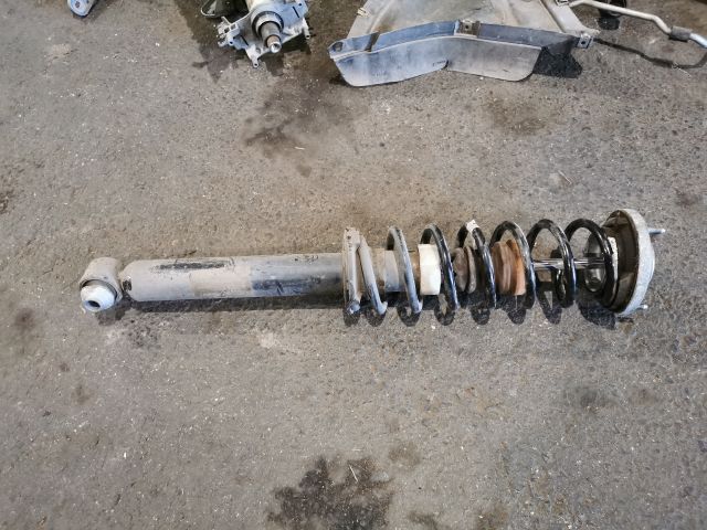 bontott BMW 5 F10 Hátsó Gólyaláb (Lengécsillapító, Rugó)