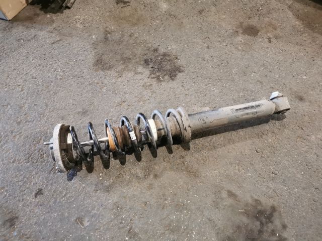 bontott BMW 5 F10 Hátsó Gólyaláb (Lengécsillapító, Rugó)