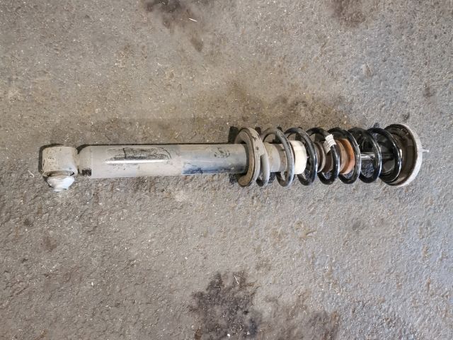 bontott BMW 5 F10 Hátsó Gólyaláb (Lengécsillapító, Rugó)