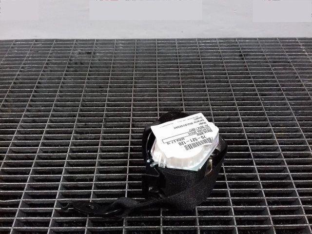 bontott BMW 5 F10 Hátsó középső Biztonsági Öv