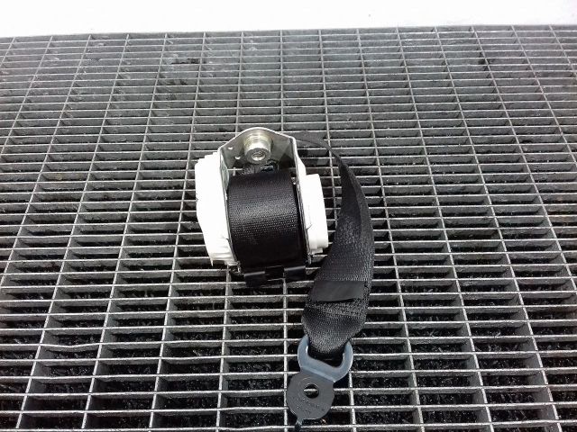 bontott BMW 5 F10 Hátsó középső Biztonsági Öv