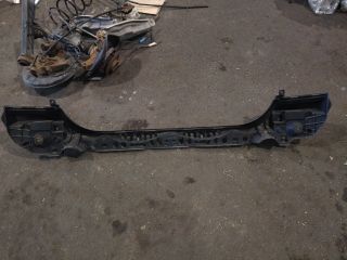 bontott BMW 5 F10 Hátsó középső Lökhárító Tartó (Műanyag)