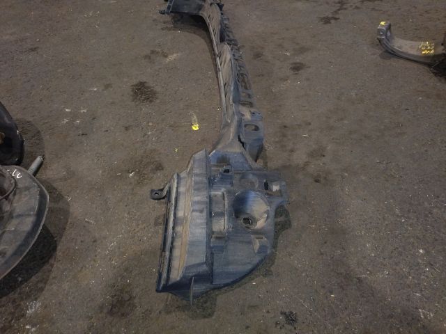 bontott BMW 5 F10 Hátsó középső Lökhárító Tartó (Műanyag)