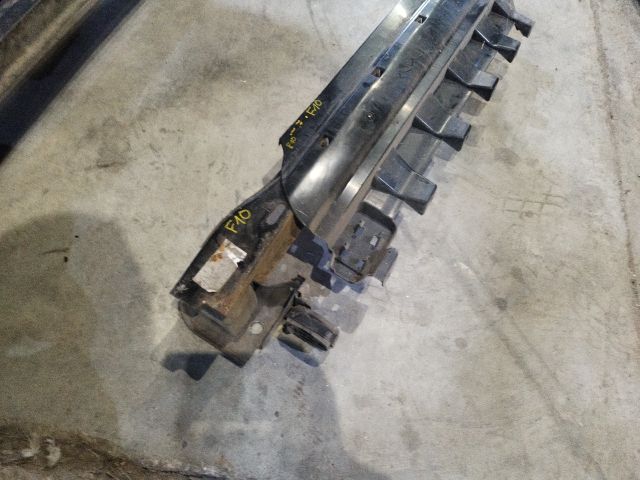 bontott BMW 5 F10 Hátsó Lökhárító Merevítő (Fém)