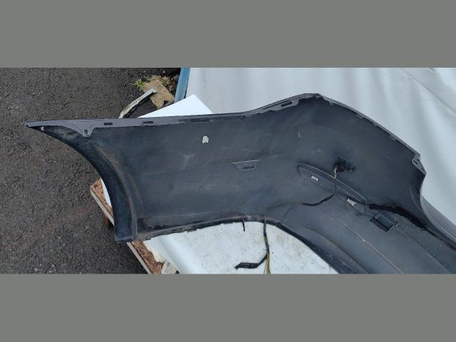 bontott BMW 5 F10 Hátsó Lökhárító (Üresen)