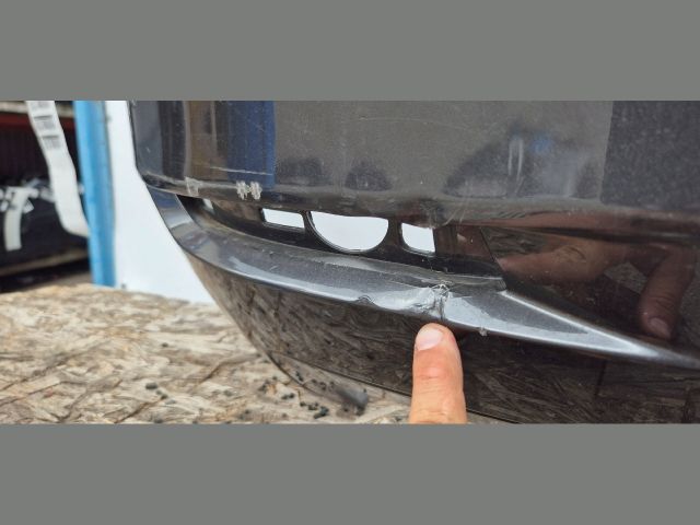 bontott BMW 5 F10 Hátsó Lökhárító (Üresen)