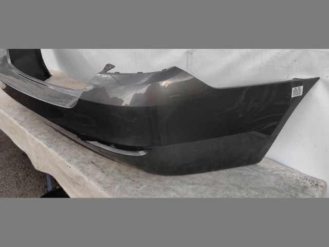 bontott BMW 5 F10 Hátsó Lökhárító (Üresen)