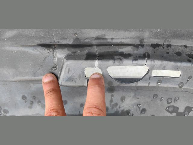 bontott BMW 5 F10 Hátsó Lökhárító (Üresen)