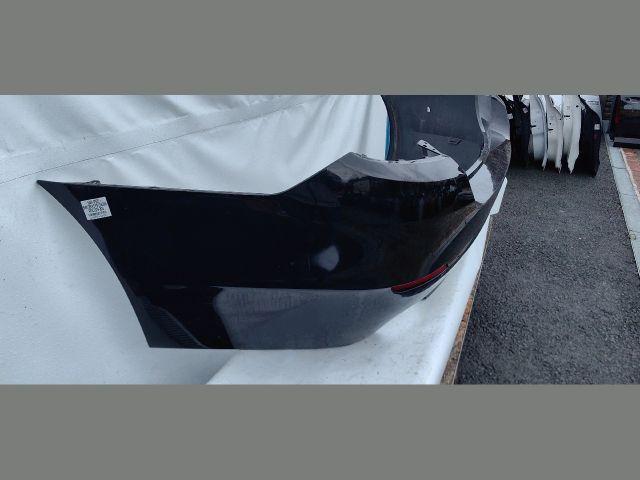 bontott BMW 5 F10 Hátsó Lökhárító (Üresen)