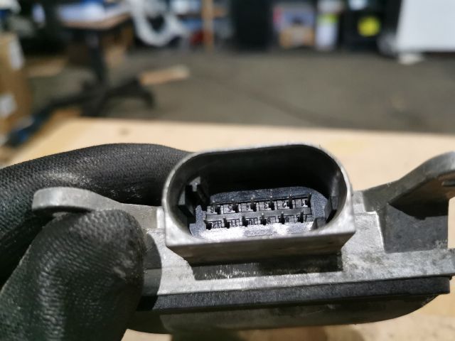 bontott BMW 5 F10 Holttérérzékelő