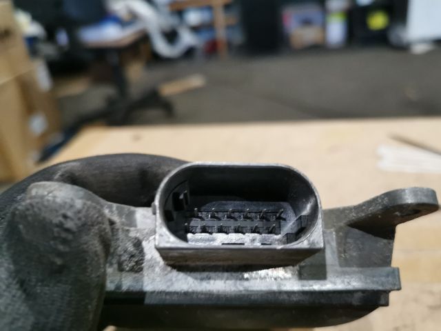 bontott BMW 5 F10 Holttérérzékelő