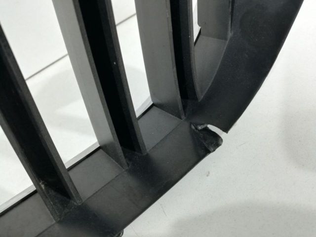 bontott BMW 5 F10 Hűtőrács