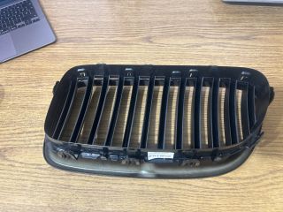 bontott BMW 5 F10 Hűtőrács