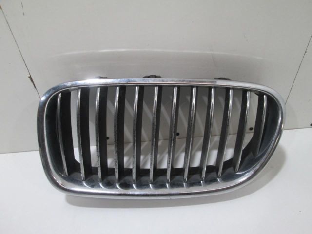 bontott BMW 5 F10 Hűtőrács