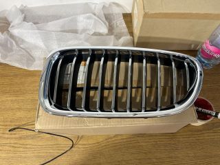 bontott BMW 5 F10 Hűtőrács