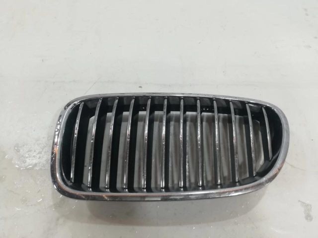 bontott BMW 5 F10 Hűtőrács