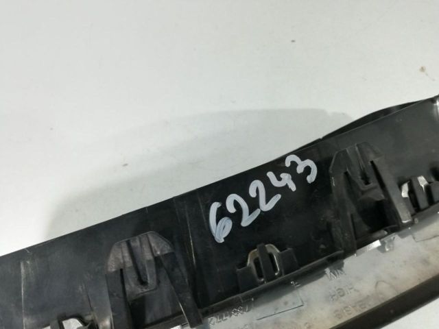 bontott BMW 5 F10 Hűtőrács