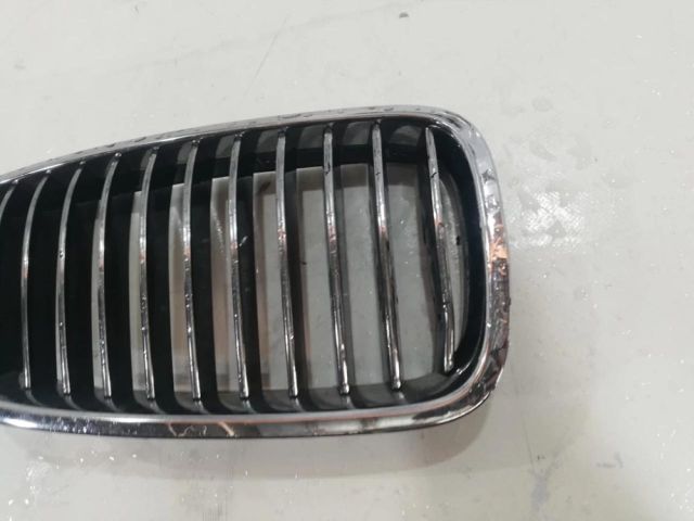 bontott BMW 5 F10 Hűtőrács