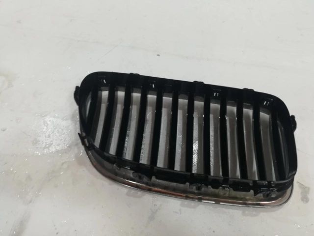 bontott BMW 5 F10 Hűtőrács