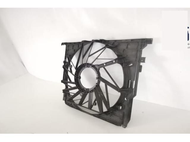 bontott BMW 5 F10 Hűtőventilátor Tartó