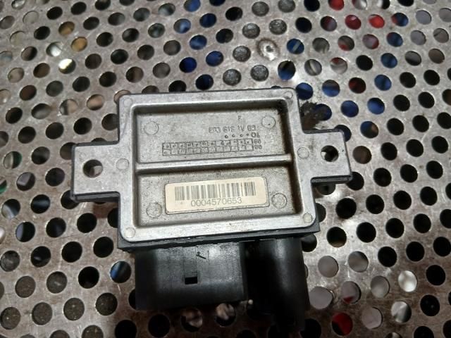 bontott BMW 5 F10 Izzító Relé