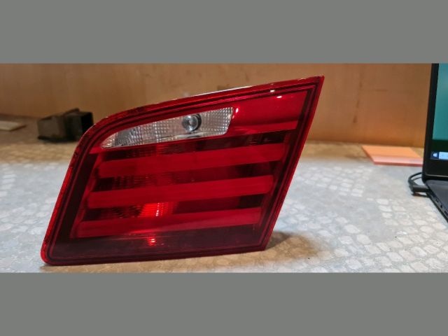 bontott BMW 5 F10 Jobb Belső Hátsó Lámpa