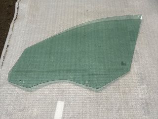 bontott BMW 5 F10 Jobb első Ablak