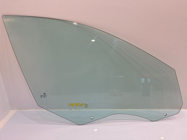 bontott BMW 5 F10 Jobb első Ablak