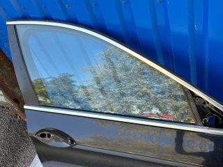 bontott BMW 5 F10 Jobb első Ablak