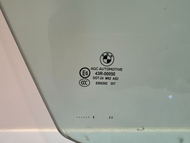 bontott BMW 5 F10 Jobb első Ablak