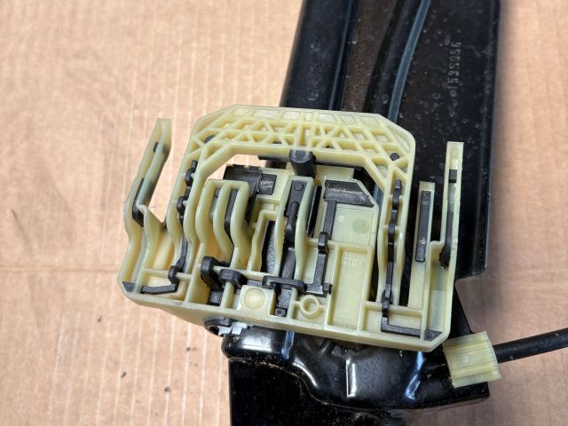 bontott BMW 5 F10 Jobb első Ablakemelő Szerkezet (Elektromos)