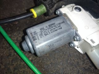 bontott BMW 5 F10 Jobb első Ablakemelő Szerkezet (Elektromos)