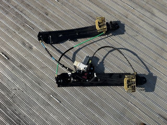 bontott BMW 5 F10 Jobb első Ablakemelő Szerkezet (Elektromos)