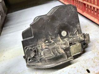 bontott BMW 5 F10 Jobb első Ajtózár