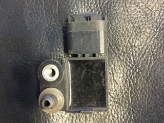 bontott BMW 5 F10 Jobb első Oldal Ütközés Érzékelő