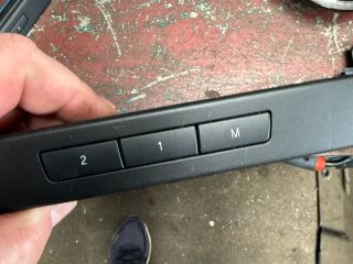 bontott BMW 5 F10 Jobb első Ülésállító Kapcsoló