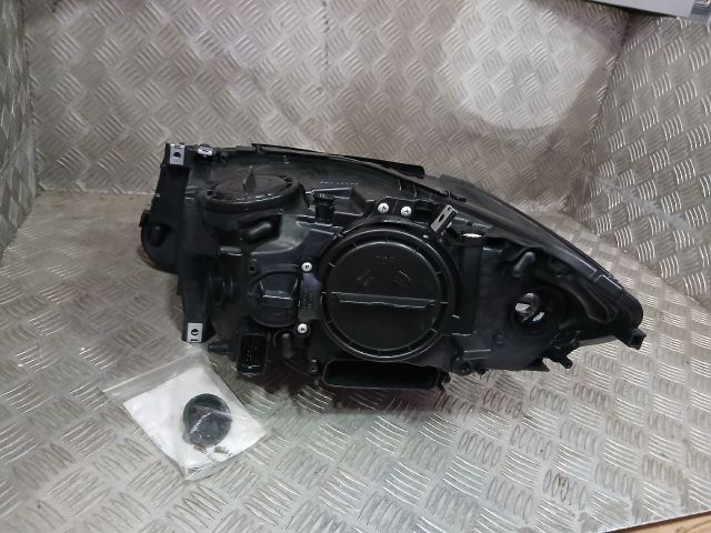 bontott BMW 5 F10 Jobb Fényszóró