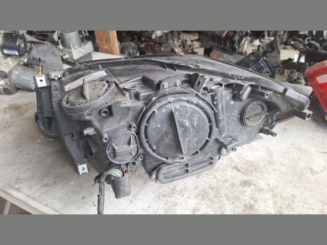 bontott BMW 5 F10 Jobb Fényszóró