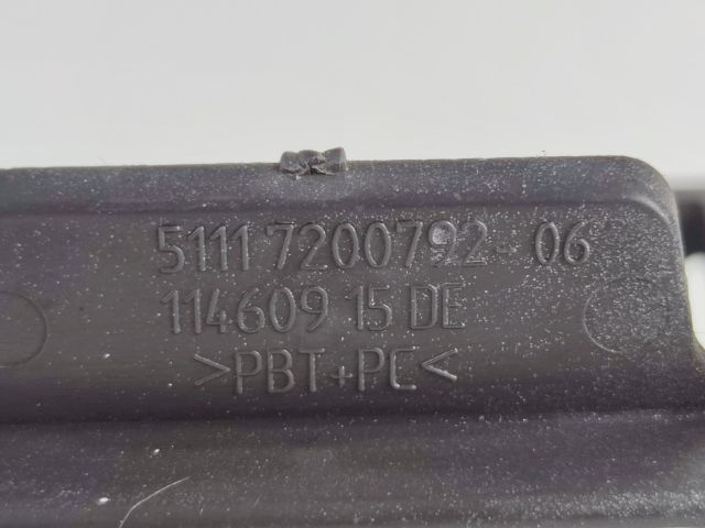 bontott BMW 5 F10 Jobb Fényszórómosó Fedél