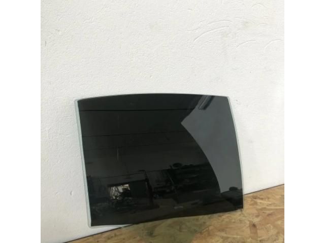 bontott BMW 5 F10 Jobb hátsó Ablak