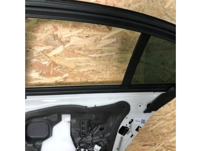 bontott BMW 5 F10 Jobb hátsó Ablak