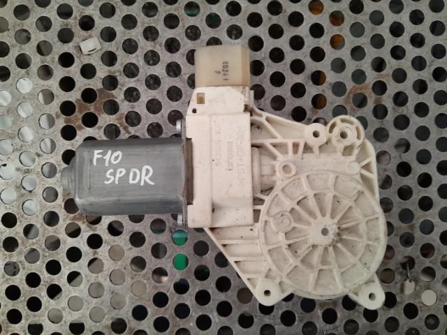 bontott BMW 5 F10 Jobb hátsó Ablakemelő Motor