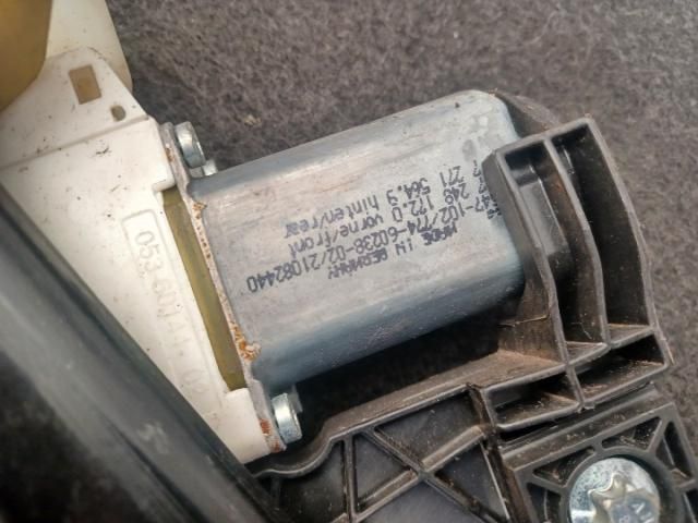 bontott BMW 5 F10 Jobb hátsó Ablakemelő Szerkezet (Elektromos)