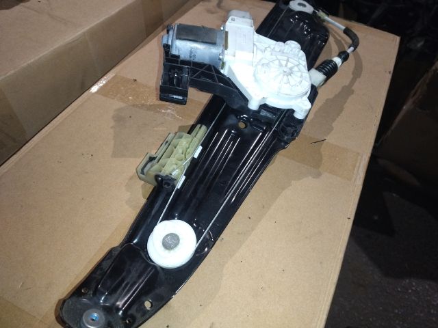 bontott BMW 5 F10 Jobb hátsó Ablakemelő Szerkezet (Elektromos)